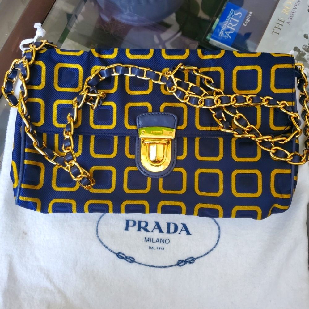 PRADA Silk crossbody/clutch bag in Geometric print